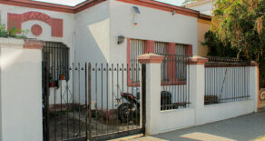 Casa Doctor Ostornol, Recoleta